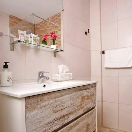 Apartment Reformed Gafner *